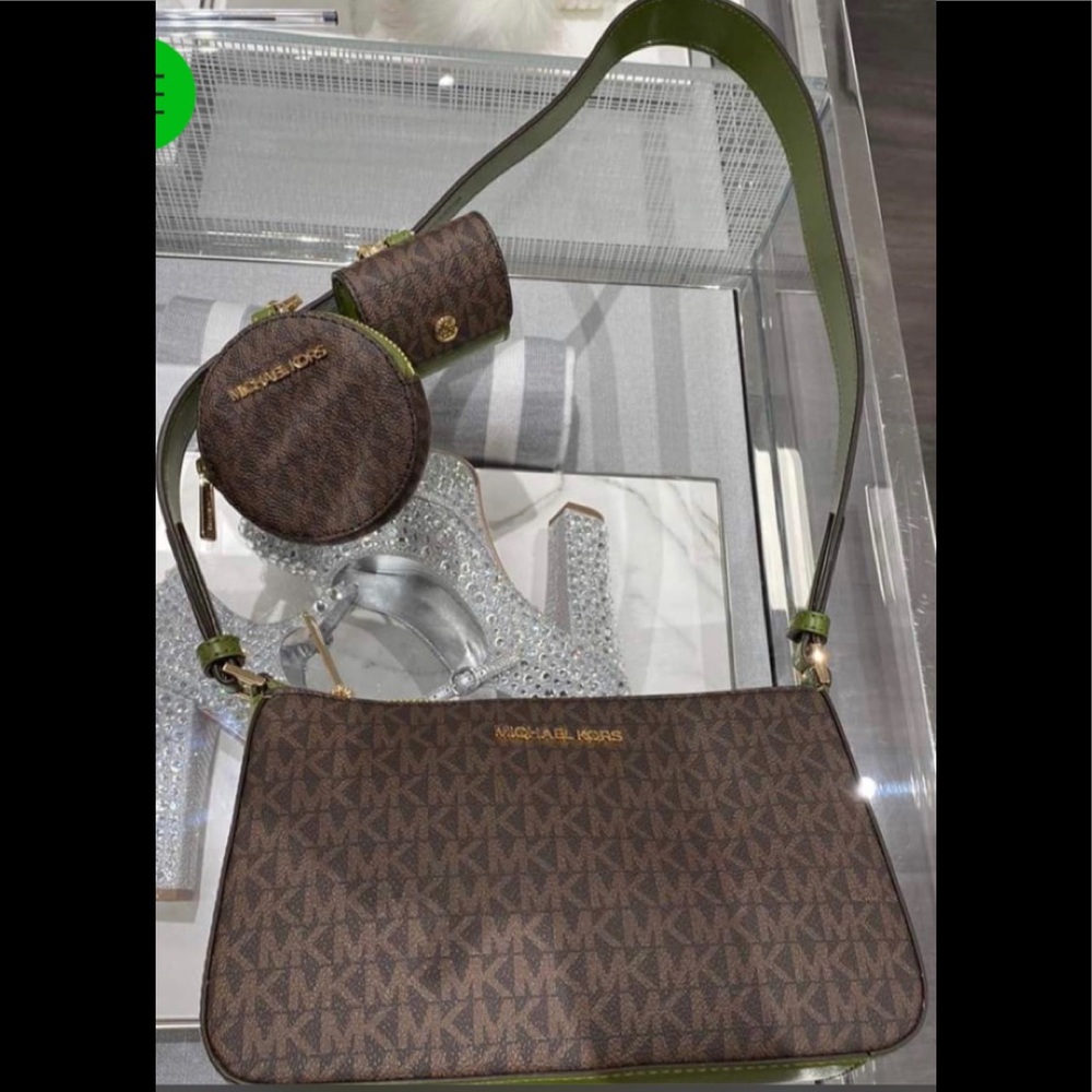 🛍MK MICHAEL KORS Multi Pochette Jet Set Travel Tech Attached Crossbody Bag.